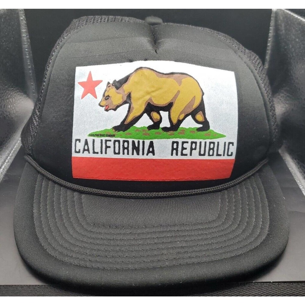 Decky Snapback Trucker Hat With California Flag. New!